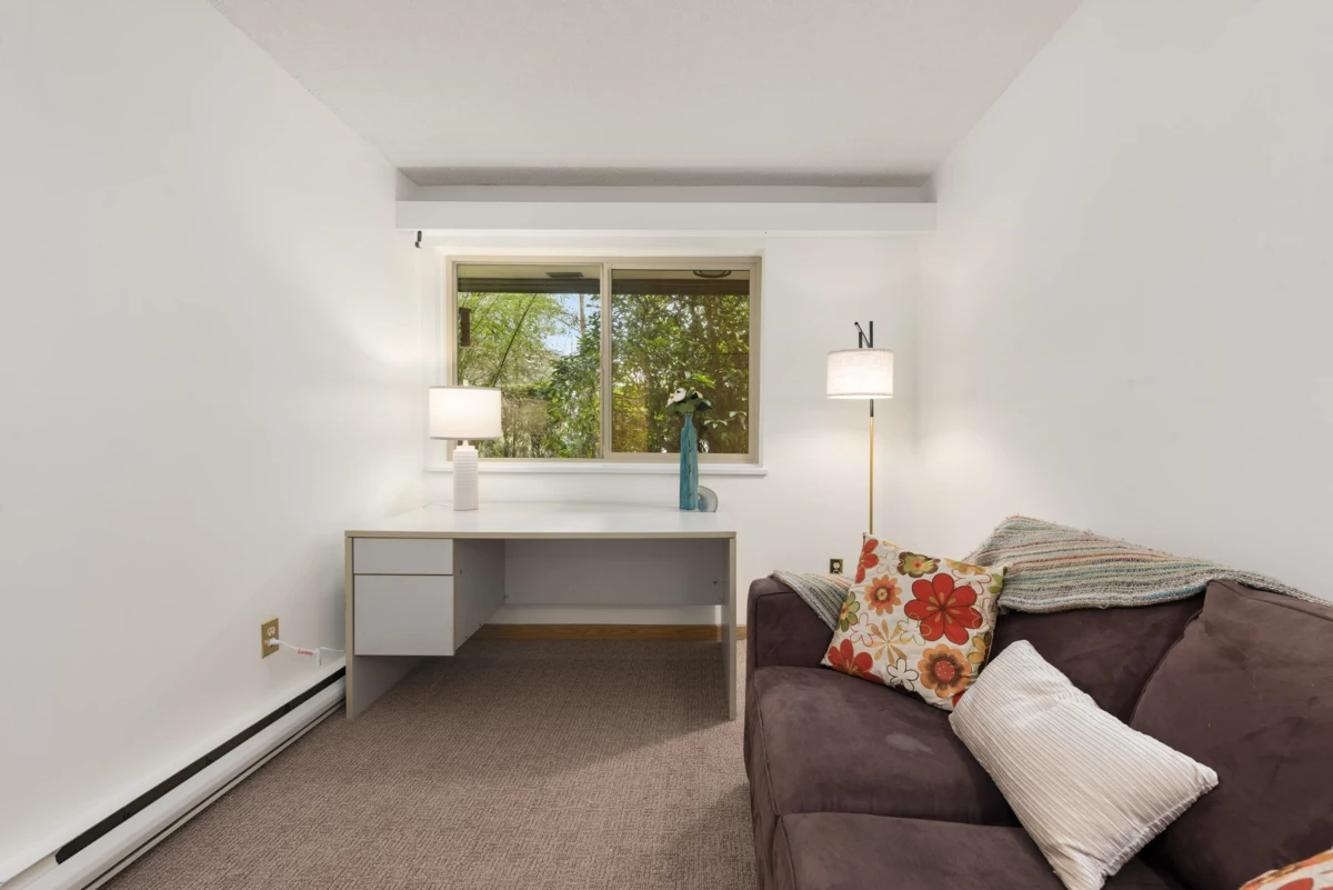 Mudroom Photo of 227 9847 Manchester Drive, Burnaby, BC