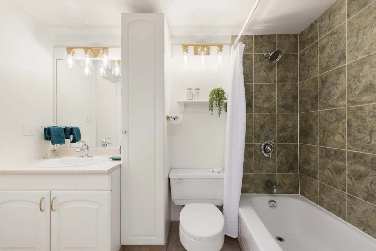 Powder Room Photo of 227 9847 Manchester Drive, Burnaby, BC