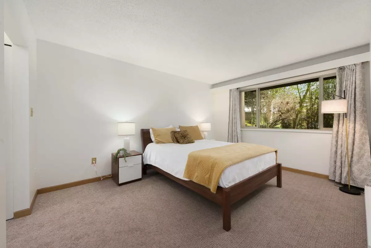 Walk-In Closet Photo of 227 9847 Manchester Drive, Burnaby, BC