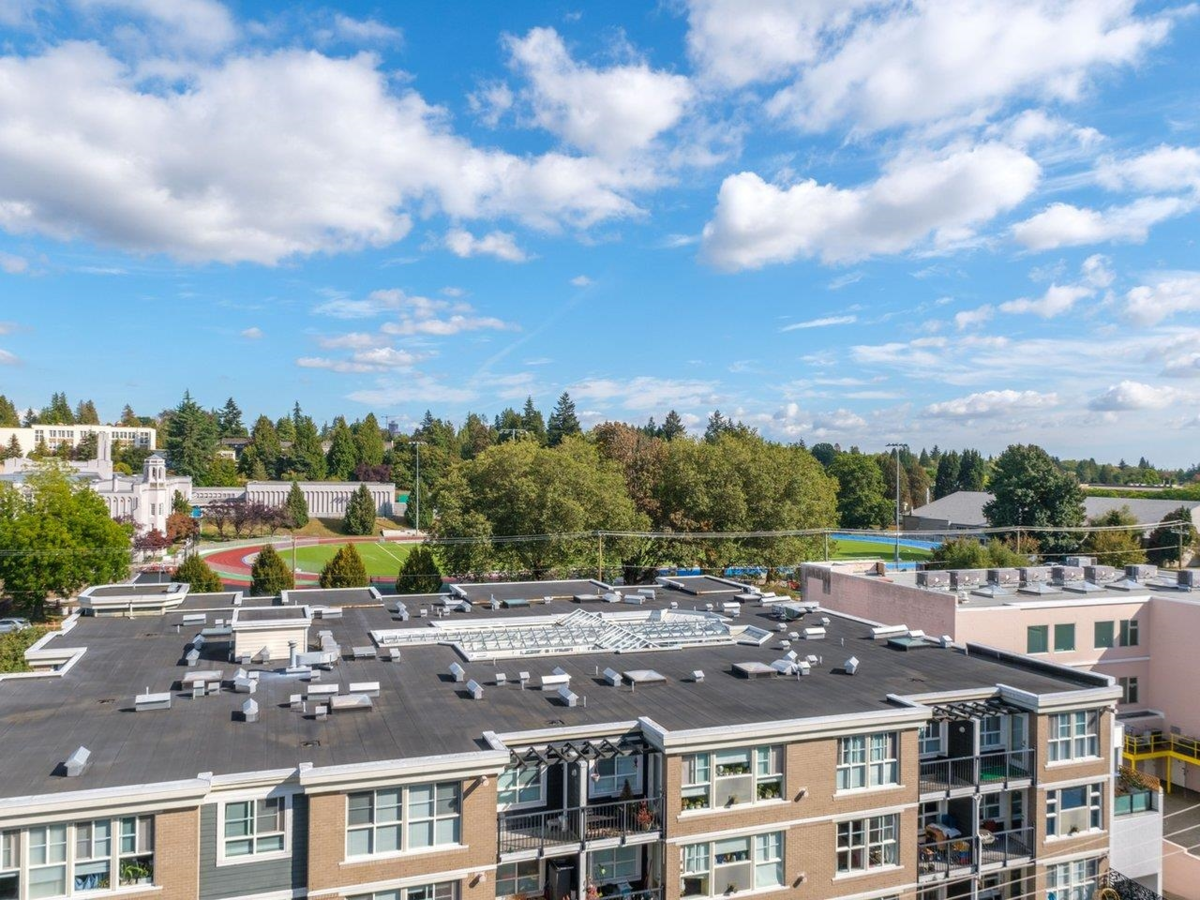 Aerial View of 802 2108 W 38th Avenue, Vancouver, BC