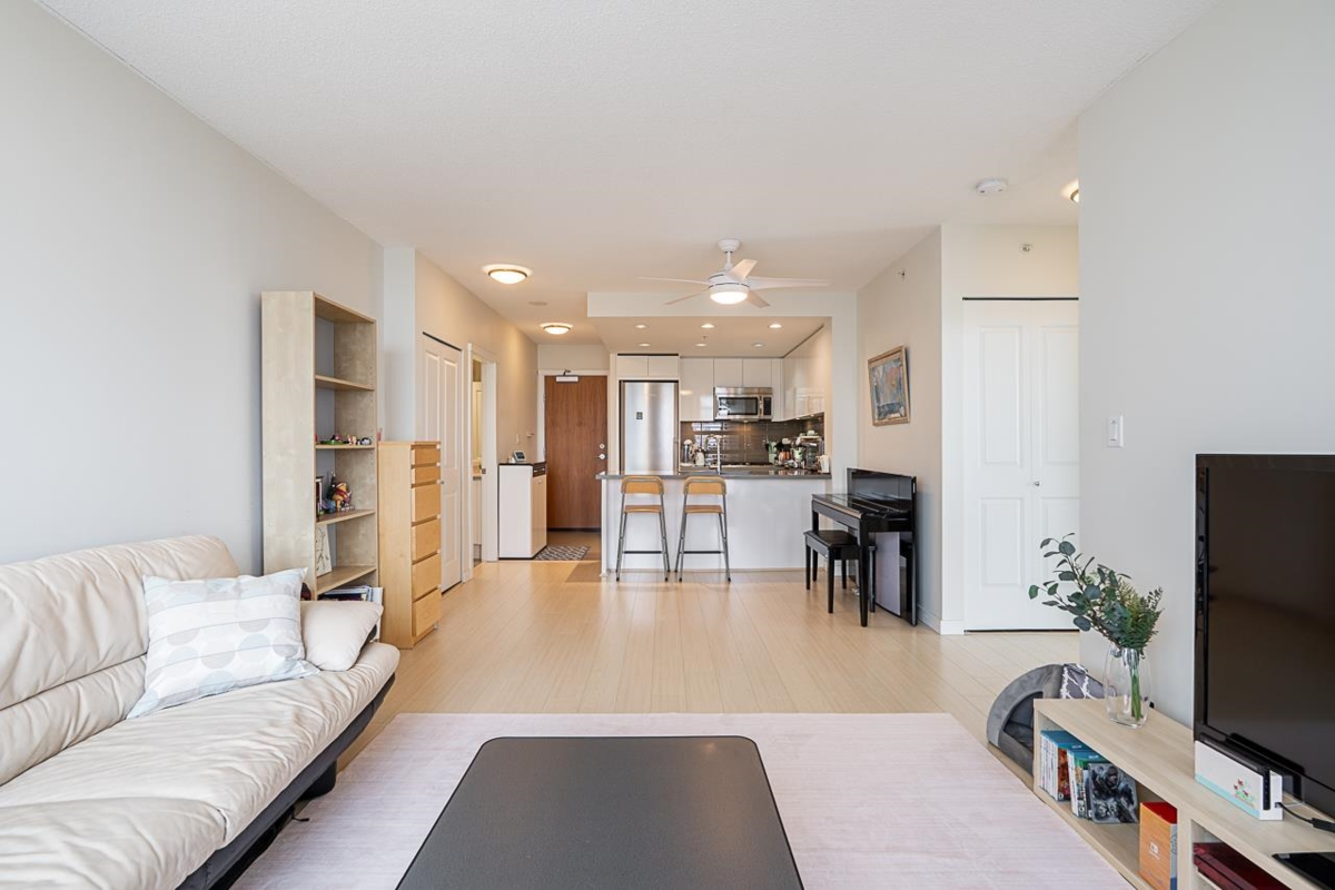 Dining Area Photo of 3108 4880 Bennett Street, Burnaby, BC