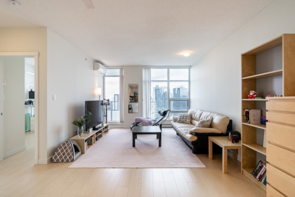 3108 4880 Bennett Street, Burnaby, BC, Metrotown — 2 bed apartment/condo for sale