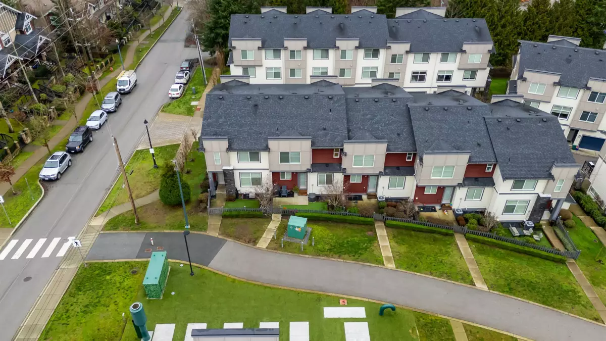 Neighborhood Park Photo Near 82 15665 Mountain View Drive, Surrey, BC