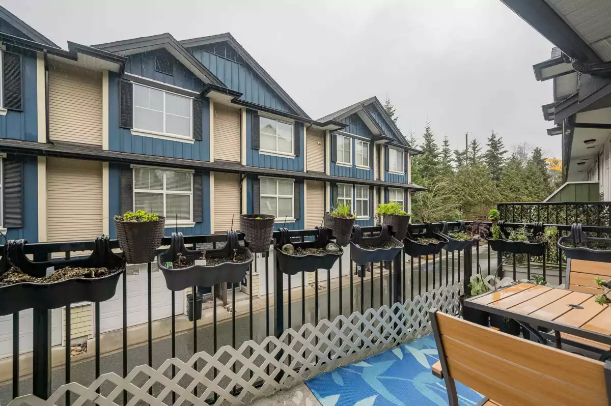 Powder Room Photo of 13 18211 70th Avenue, Surrey, BC