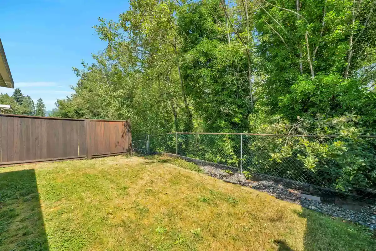 Outdoor Patio Photo of 25 22308 124 Avenue, Maple Ridge, BC