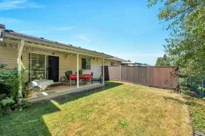 Outdoor Deck Photo of 25 22308 124 Avenue, Maple Ridge, BC