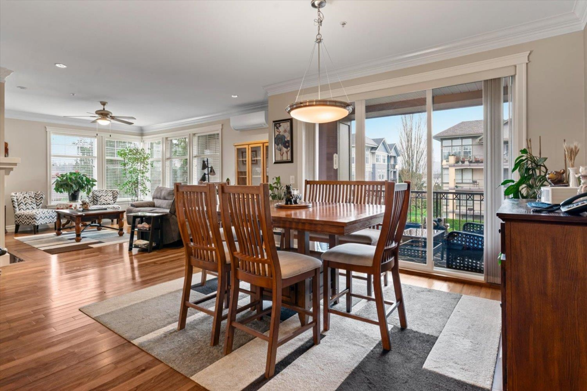 Guest Bathroom Photo of 301A 45595 Tamihi Way, Chilliwack, BC