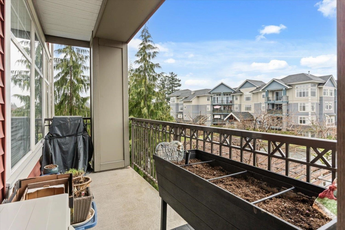 Hallway Photo of 301A 45595 Tamihi Way, Chilliwack, BC