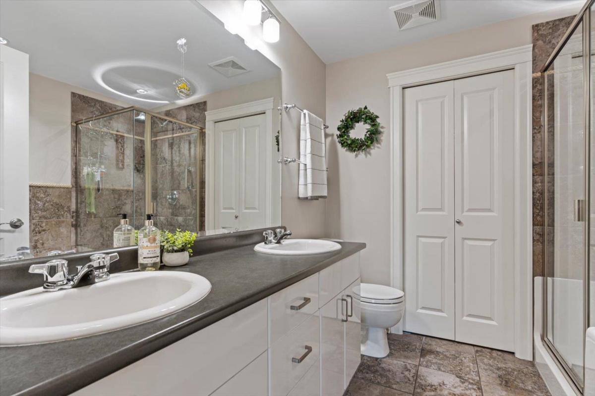 Outdoor Deck Photo of 301A 45595 Tamihi Way, Chilliwack, BC