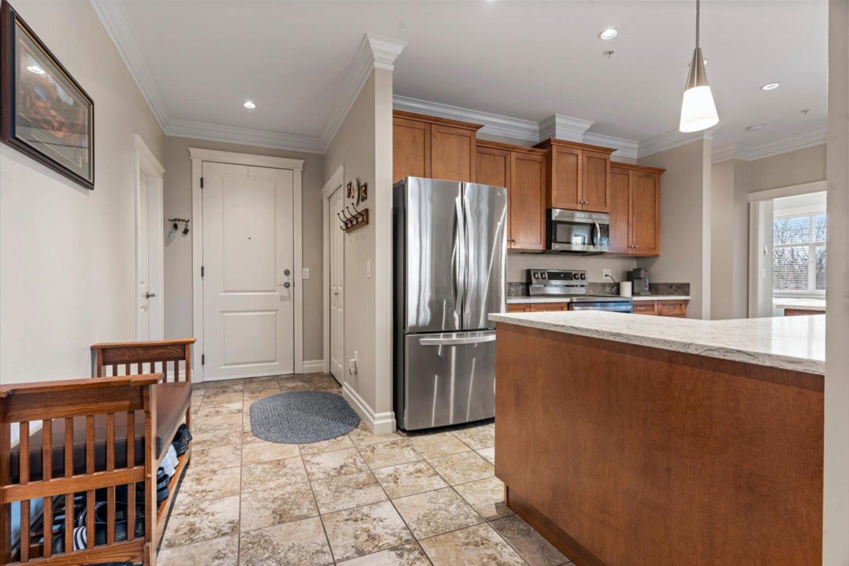 Primary Bedroom Photo of 301A 45595 Tamihi Way, Chilliwack, BC