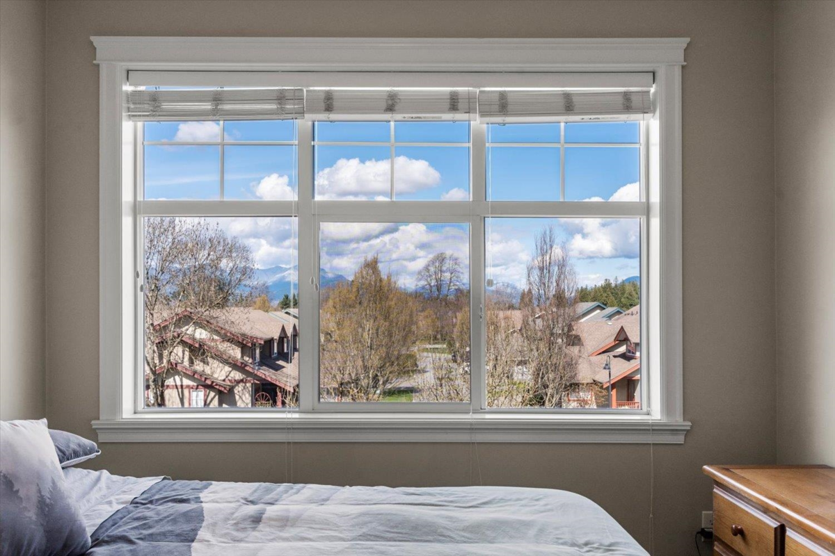 Swimming Pool Photo of 301A 45595 Tamihi Way, Chilliwack, BC