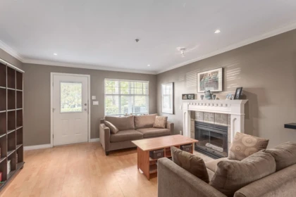 1732 Kitchener Street, Vancouver, BC, Vancouver — Half Duplex for sale