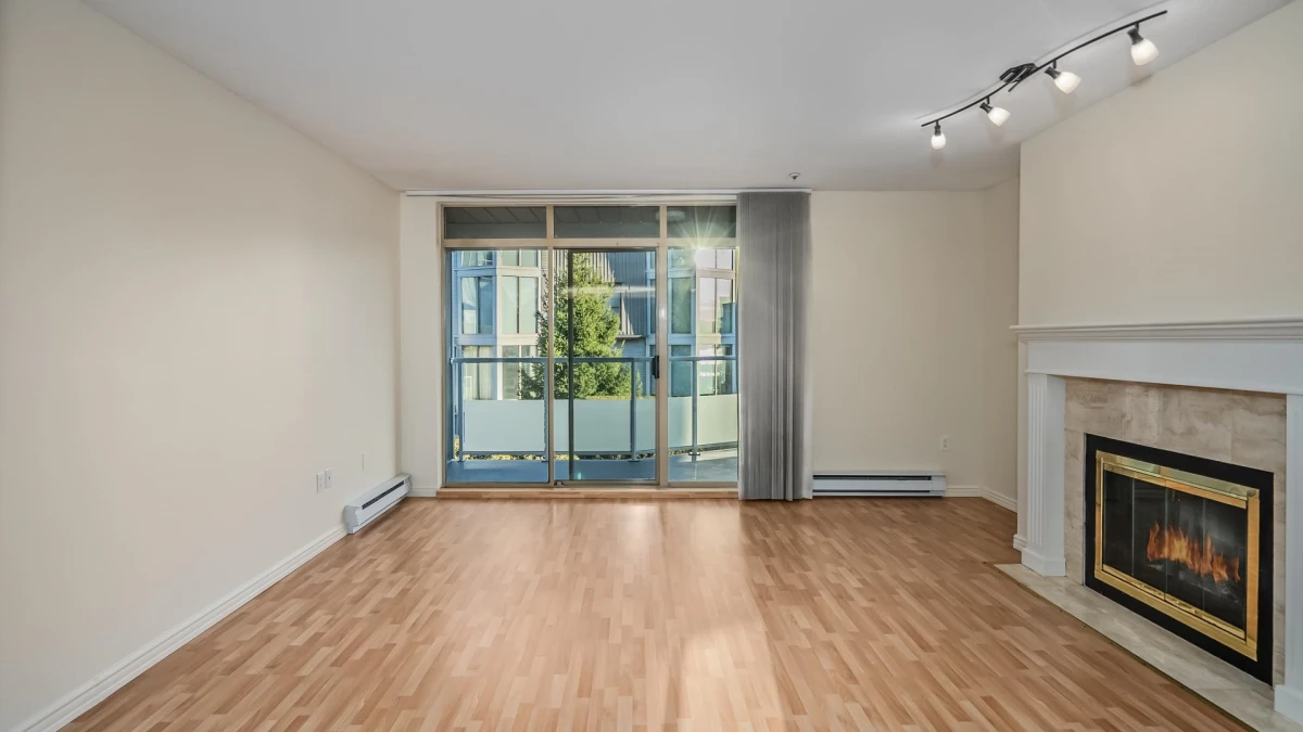 Dining Area Photo of 306 48 Richmond Street, New Westminster, BC