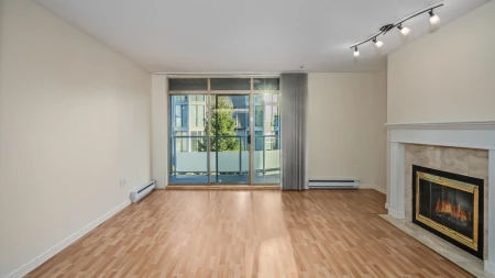 306 48 Richmond Street, New Westminster, BC, New Westminster — Apartment/Condo for sale