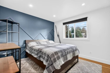 Guest Bathroom Photo of 21875 124 Avenue, Maple Ridge, BC