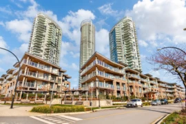 210 7123 11th Avenue, Burnaby, BC
