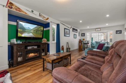 45944 Thomas Road, Chilliwack, BC, Chilliwack — Single Family Residence for sale