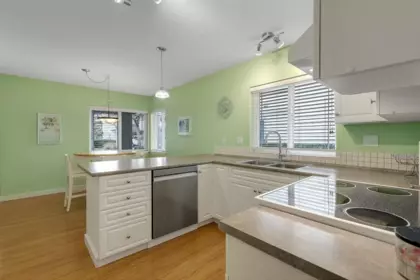 208 16233 82 Avenue, Surrey, BC, Surrey — Townhouse for sale