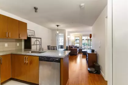 103 8600 Park Road, Richmond, BC, Richmond — Apartment/Condo for sale