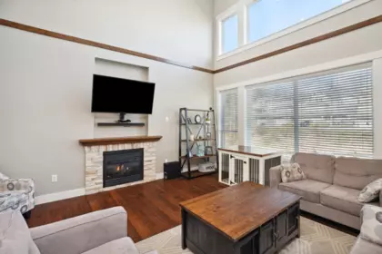 23325 Griffen Road, Maple Ridge, BC, Maple Ridge — Single Family Residence for sale
