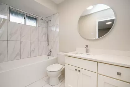 Guest Bathroom Photo of 13015 Summerhill Crescent, Surrey, BC
