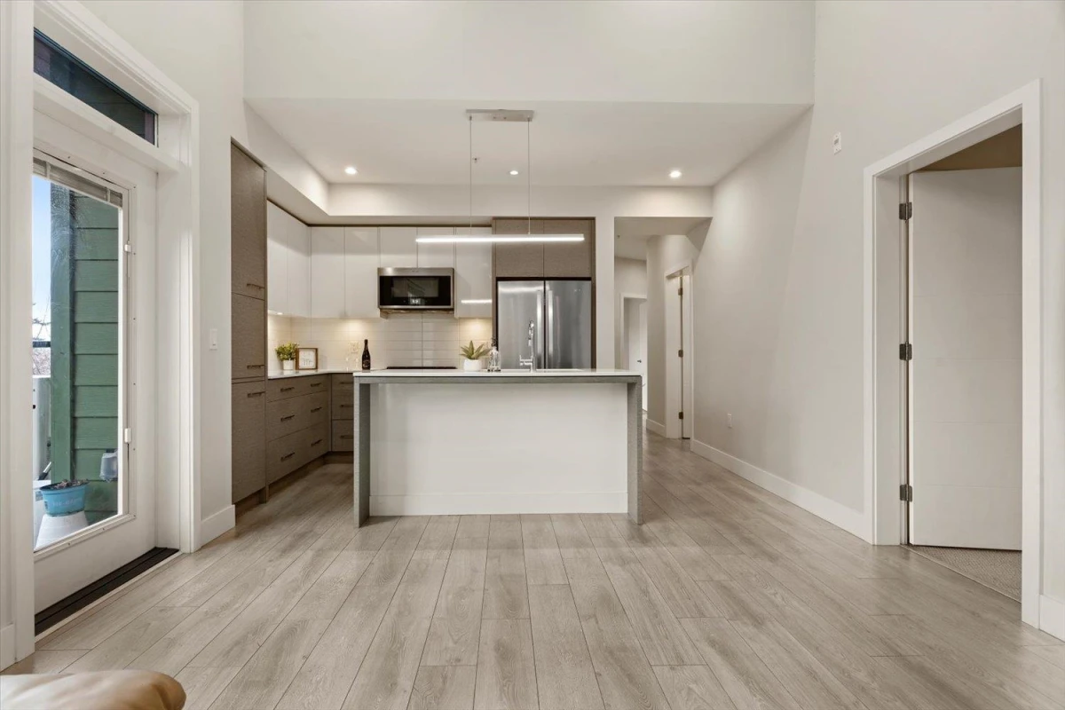 Dining Area Photo of 410 45510 Market Way, Chilliwack, BC