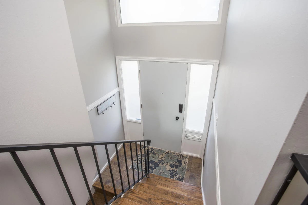 Laundry Room Photo of 13852 Coldicutt Avenue, White Rock, BC