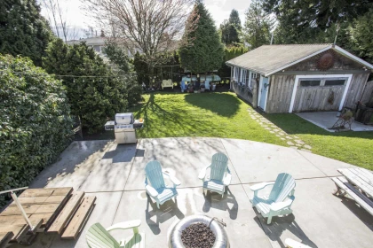 Backyard Photo of 13852 Coldicutt Avenue, White Rock, BC