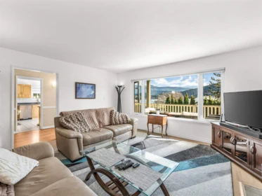 351 Beachview Drive, North Vancouver, BC, North Vancouver — Single Family Residence for sale