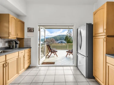 Pantry Photo of 351 Beachview Drive, North Vancouver, BC