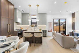 2 546 E 46th Avenue, Vancouver, BC