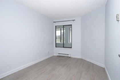 Bedroom 2 Photo of 306 15275 19 Avenue, Surrey, BC