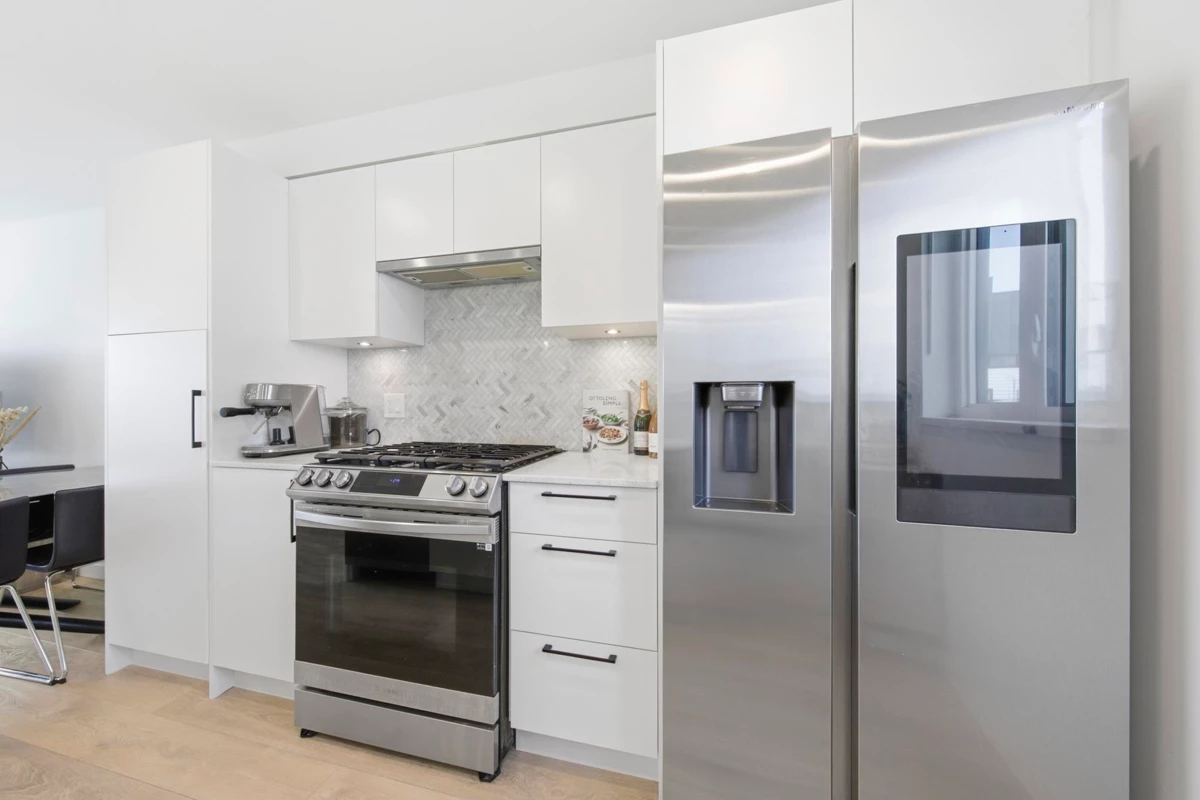 Family Room Photo of 356 555 E 2nd Street, North Vancouver, BC