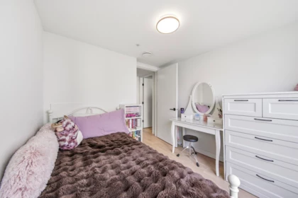 Office / Den Photo of 356 555 E 2nd Street, North Vancouver, BC