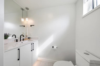 Pantry Photo of 356 555 E 2nd Street, North Vancouver, BC