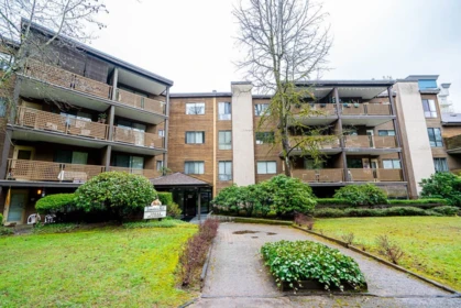 208 10644 151a Street, Surrey, BC, Surrey — Apartment/Condo for sale
