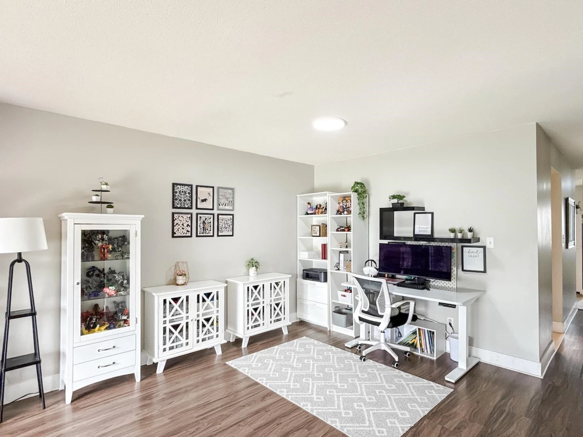 Family Room Photo of 5 46350 Cessna Drive, Chilliwack, BC