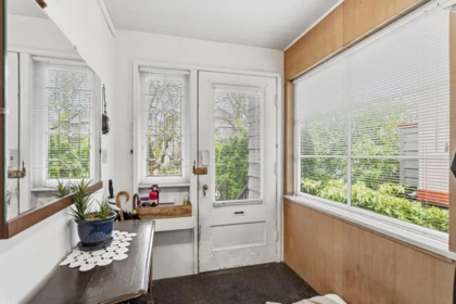 Breakfast Nook Photo of 2582 W 6th Avenue, Vancouver, BC