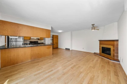 Breakfast Nook Photo of 1060 Ayshire Drive, Burnaby, BC