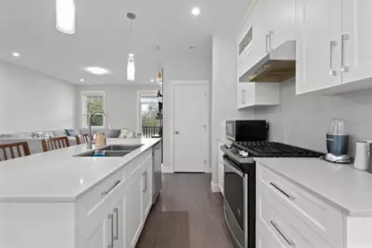 18 7410 194 Street, Surrey, BC, Surrey — Townhouse for sale