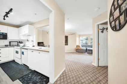 Mudroom Photo of 212 6557 121 Street, Surrey, BC