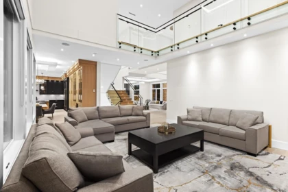 Basement Recreation Room Photo of 17568 102 Avenue, Surrey, BC