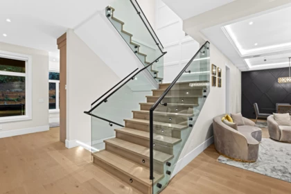 Entry Foyer Photo of 17568 102 Avenue, Surrey, BC