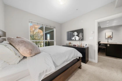 Mudroom Photo of 203 2970 King George Boulevard, Surrey, BC