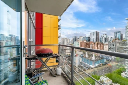 Primary Bedroom Photo of 1806 111 W Georgia Street, Vancouver, BC