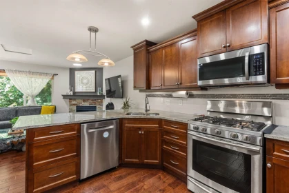 Breakfast Nook Photo of 15 11355 Cottonwood Drive, Maple Ridge, BC