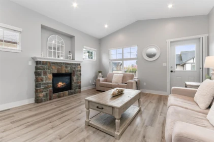 Breakfast Nook Photo of 2 46238 Strathcona Road, Chilliwack, BC