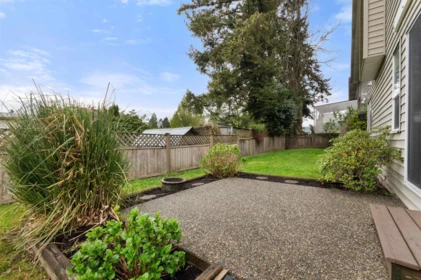 Garden / Landscaping Photo of 2 46238 Strathcona Road, Chilliwack, BC