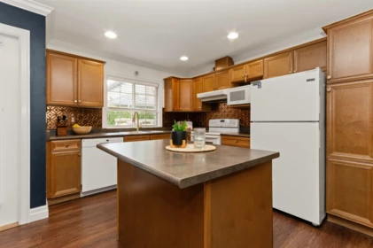 Primary Bedroom Photo of 53 6887 Sheffield Way, Chilliwack, BC