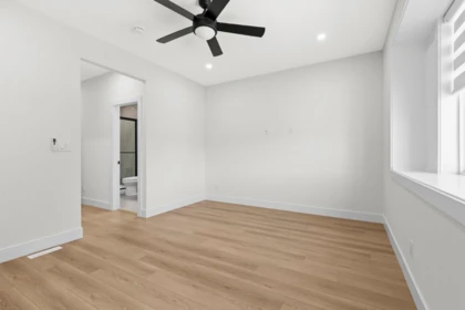 Basement Recreation Room Photo of 8576 Dunbar Way, Mission, BC